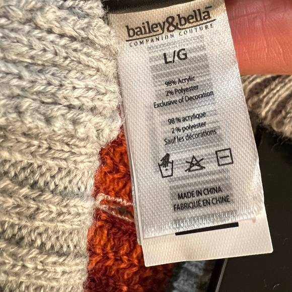 Bailey & Bella. Warm sweater for pet.   "NEW" - Picture 3 of 5